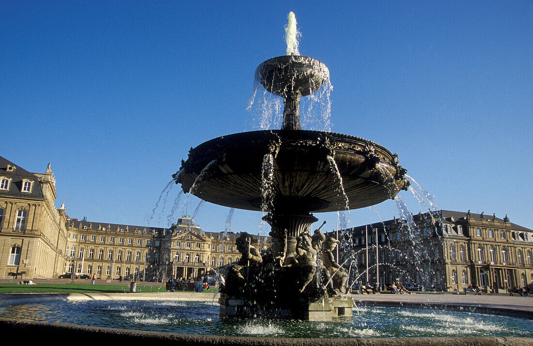 Brunen auf Schlossplatz, Stuttgart, Baden-Württemberg, Deutschland