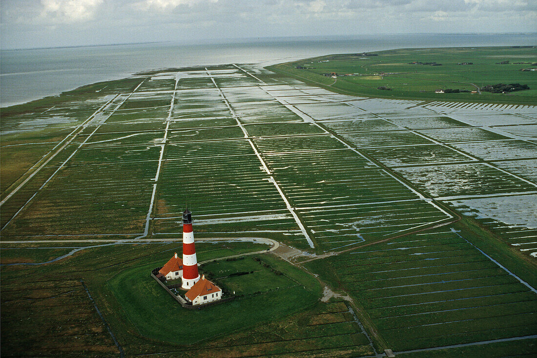 Luftbild Leuchtturm, Westerhever, Nordfriesland, Watt, Wattenmeer, Marschen, Nordsee, Schleswig-Holstein