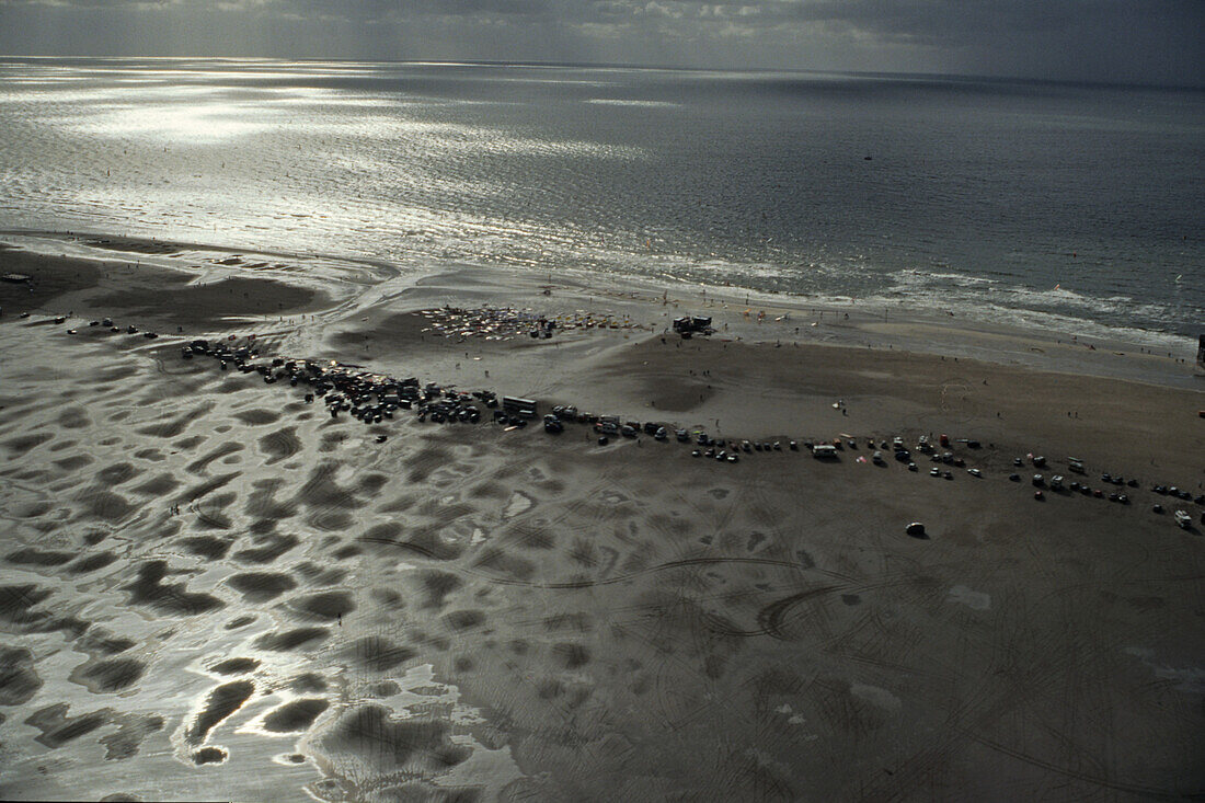 aerial photo of windsurfers, cars, St Peter-Ording, sandbank, mudflat, sandflat, Wadden Sea, German Bight, North Sea, Schleswig Holstein, northern Germany