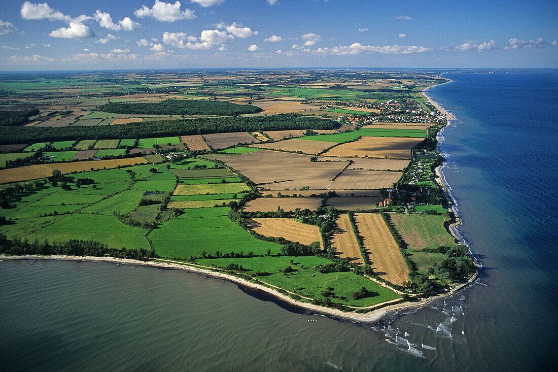 Luftaufnahme von der Ostseeküste bei Dahme, Schleswig-Holstein, Deutschland