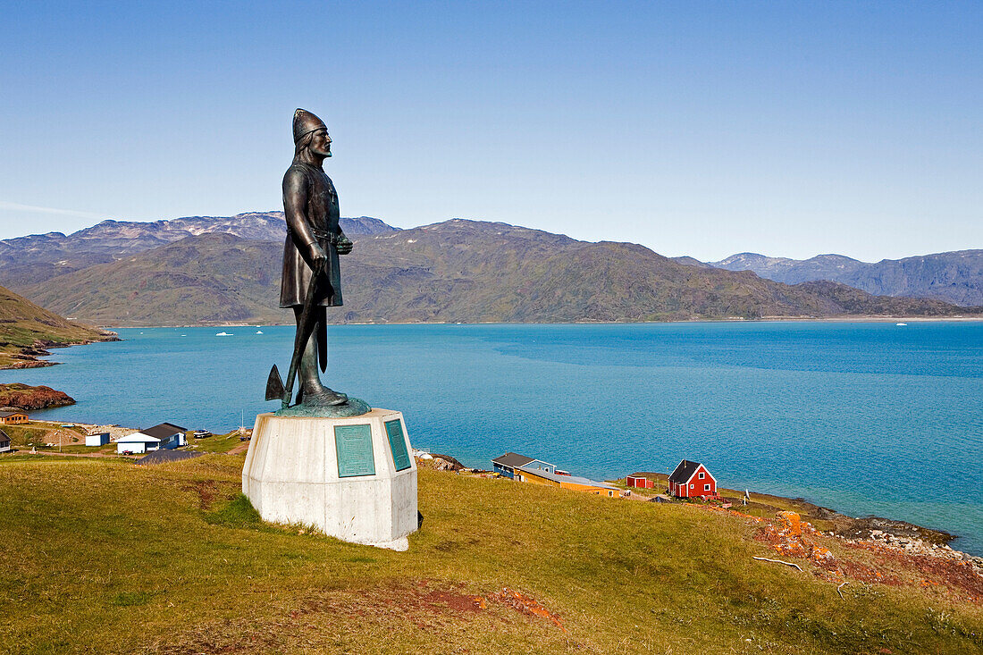 Statue von Leif Eriksson, Der erste Europäer der einen Fuss auf den amerikanischen Kontinent setzte (Vinland), Qassiarsuk, der Ort an dem sich die ersten Wikinger unter Eric der Rote niederliessen, Süd Grönland