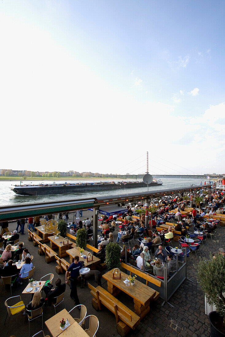 Riverside promenade and gastronomy along the Rhine, old part of town, Düsseldorf, state capital of NRW, North-Rhine-Westphalia, Germany