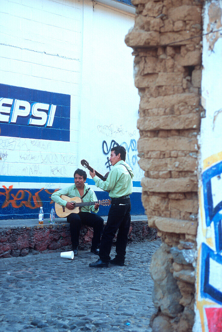 Street musicians in the street, Mexico, Central America