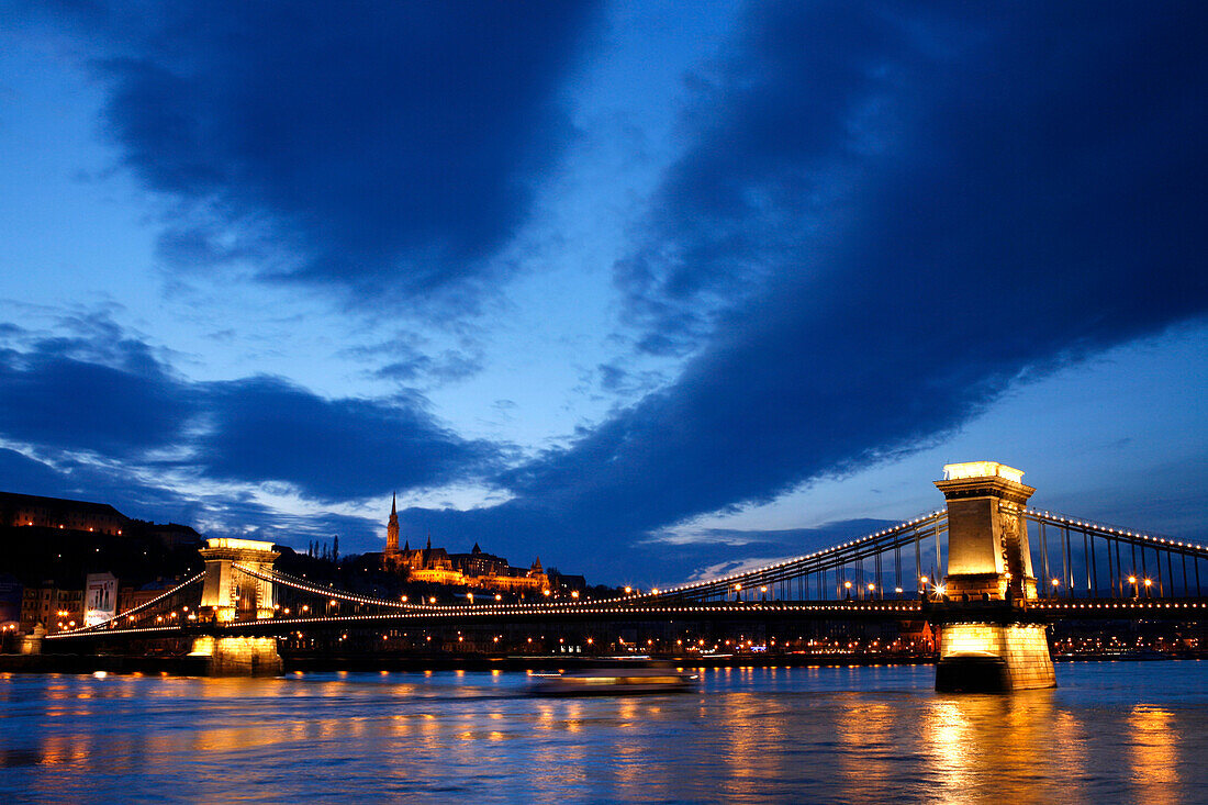 The Chain Bridge at Night, Budapest, Hungary