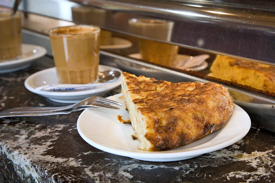 Tortilla, omelette, Cafe, Bar, Valencia, Spain