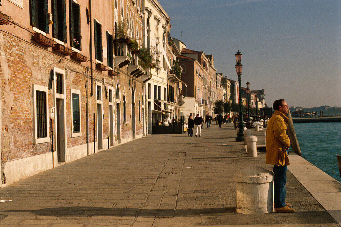 Fond. Zattere Walk, Dorsoduro, Venice, Italy
