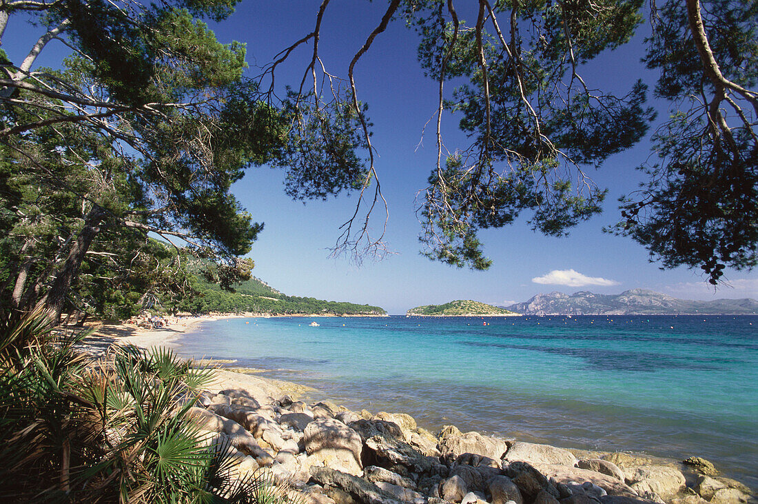 Strand, Cala Pi auf der Halbinsel Formentor, Mallorca, Balearen, Spanien