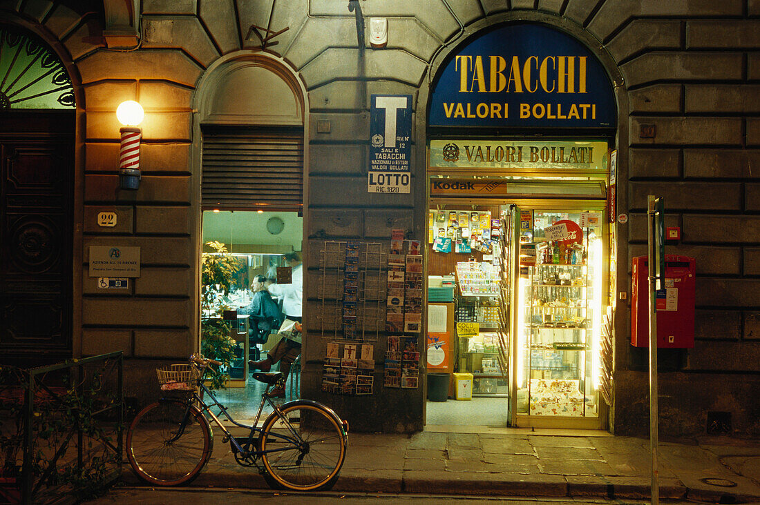 Friseur und Tabakladen, Florenz, Toskana, Italien