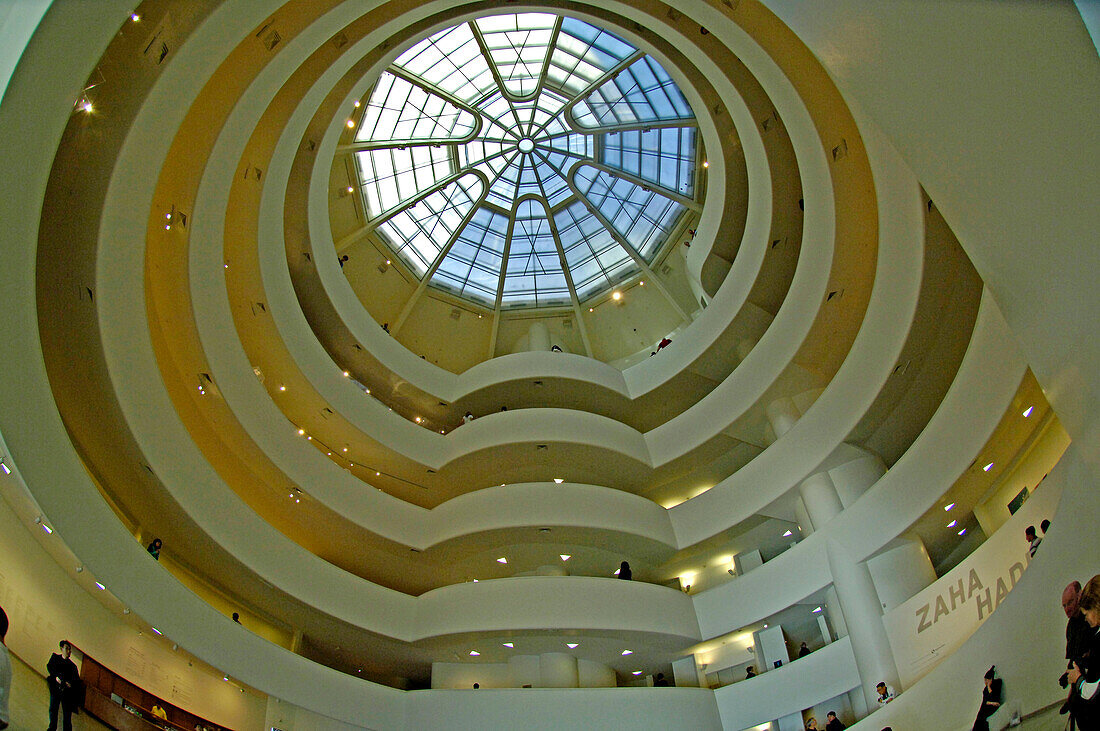 Innenansicht des Guggenheim Museums, New York City, New York, USA