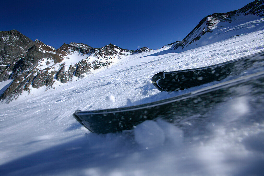 Skis on slope, Finailgletscher, Schnalstal schnals valley, südtirol, southern tyrol, ITALIEN, ITALY, mr