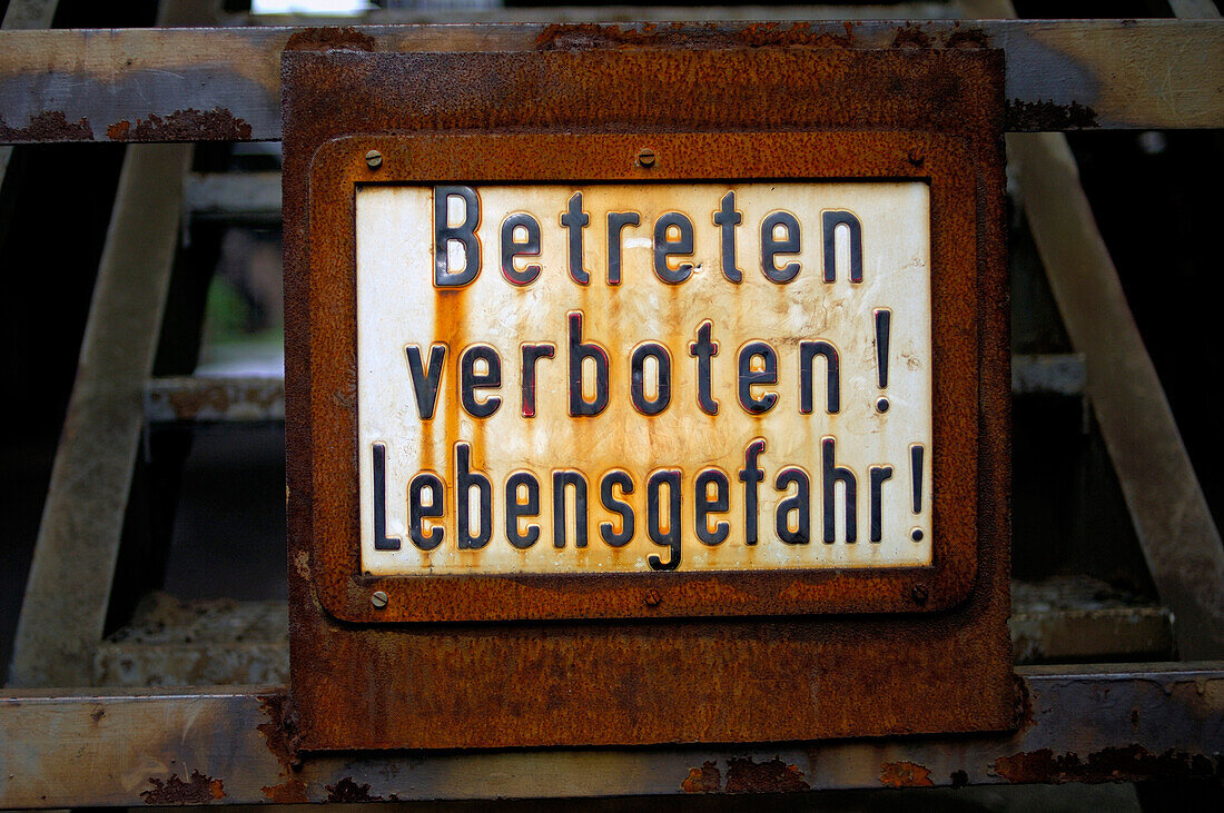 Betreten Verboten Schild, Hafen, Ruhrort, Duisburg, Nordrhein-Westfalen, Deutschland