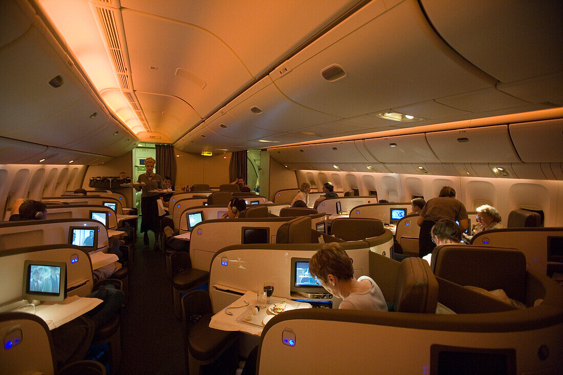 Business Premier Kabine an Bord von Air New Zealand Boeing 777-200ER Flugzeug, auf Flug NZ2 von Los Angeles nach London