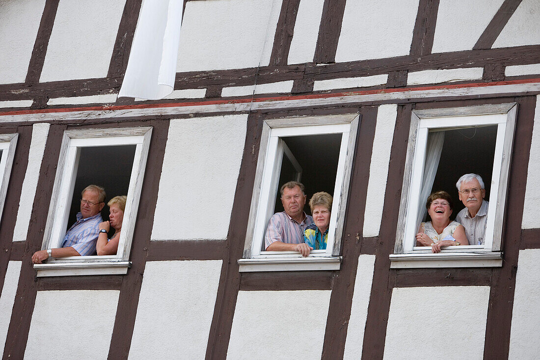 Zuschauer beim Schlitzerländer Trachten- und Heimatfest, Schlitz, Vogelsberg, Hessen, Deutschland, Europa