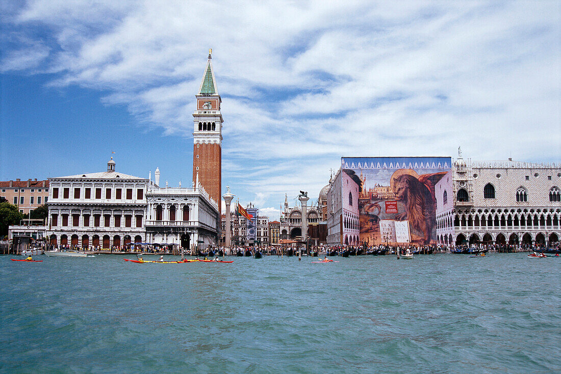 Blick auf Markusplatz, Piazza San Marco, Sehenswürdigkeit, Venedig, Italien