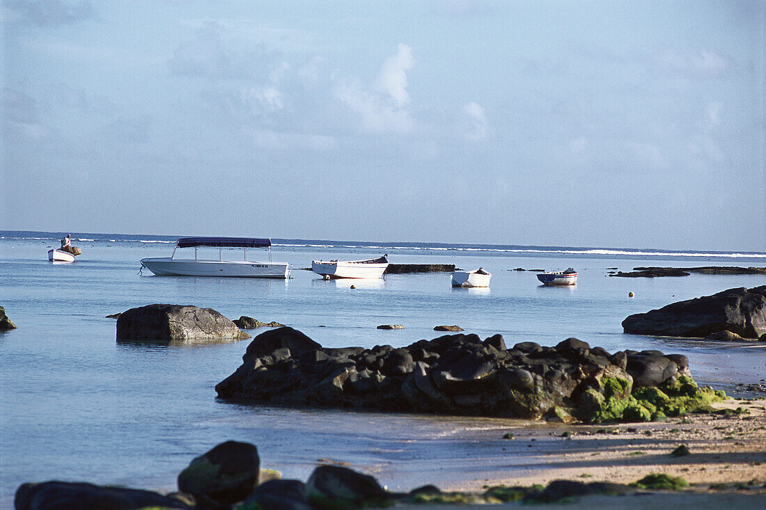Fishing boats infront of Hotel Oberoi, Sea, Coast, Holiday, Mauritius, Africa