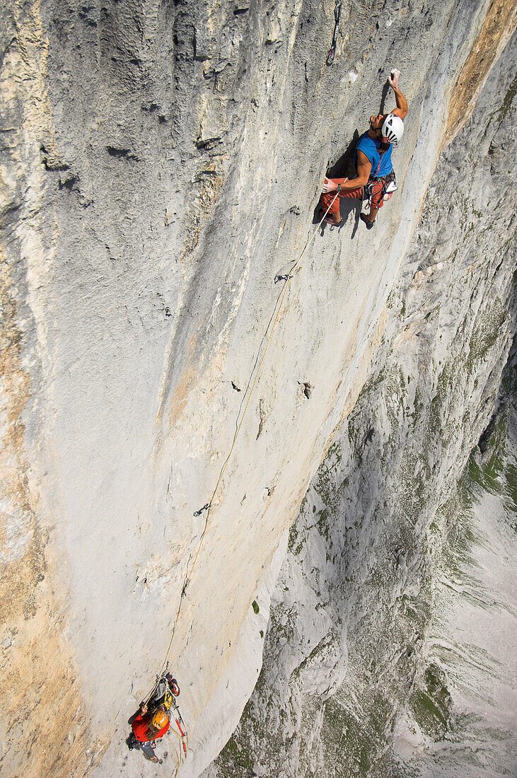 Harald Berger bei der Erstbegehung der Route Antihydral 8b, Alpinklettern, Raetikon, Schweiz