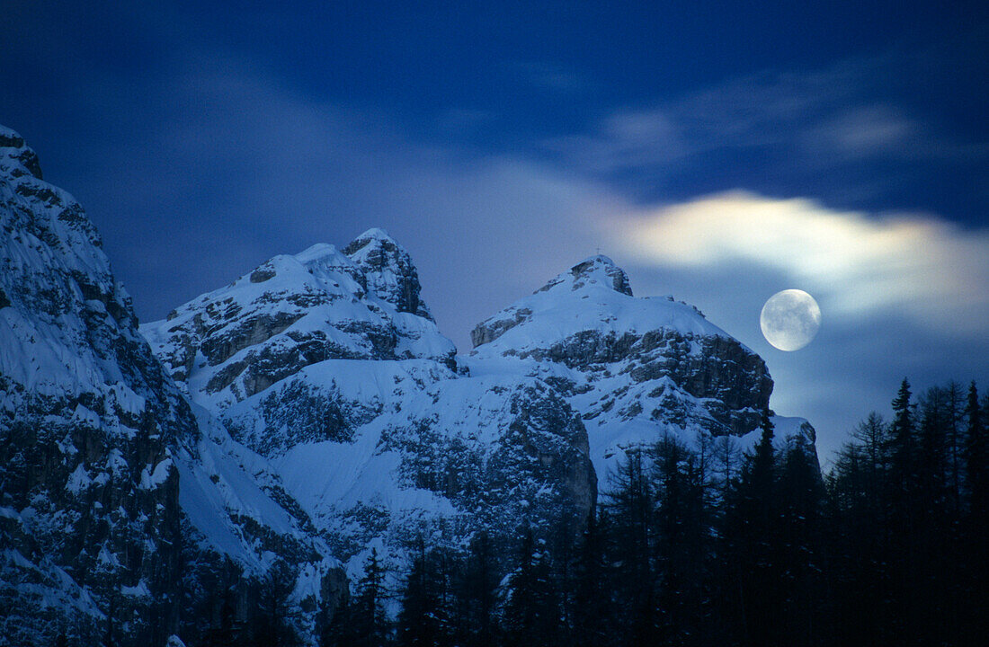 Moon above Peitlerkofel, Dolomites, South Tyrol, Alta Badia, Italy