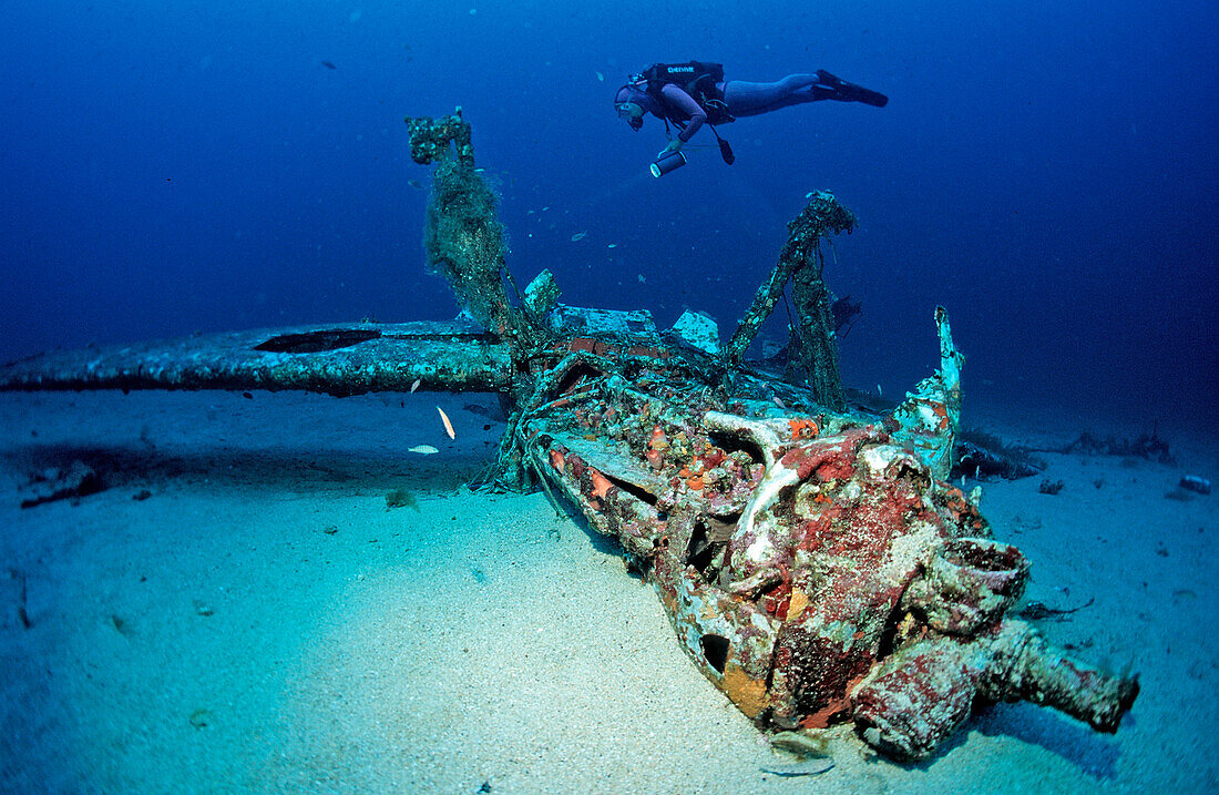 Messerschmidt 109 und Taucher, Mittelmeer, Ile de Planier, Marseille, Frankreich