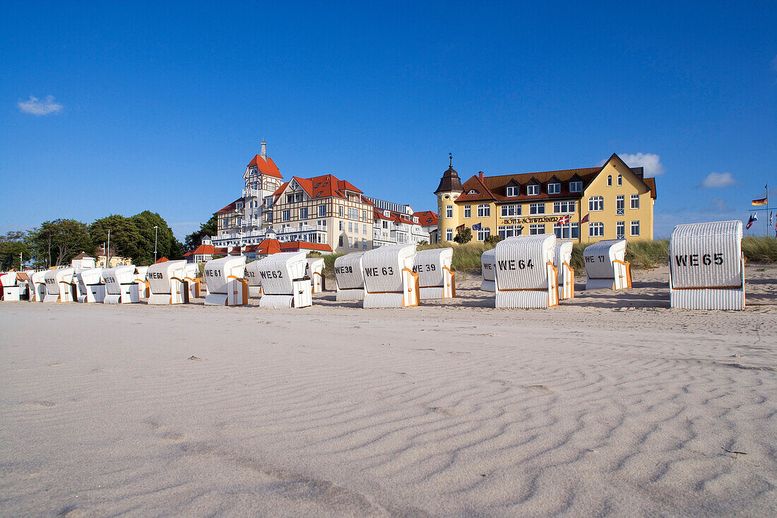 Strandkörbe, Strandpromenade, Kühlungsborn, Ostsee, Mecklenburg-Vorpommern, Deutschland