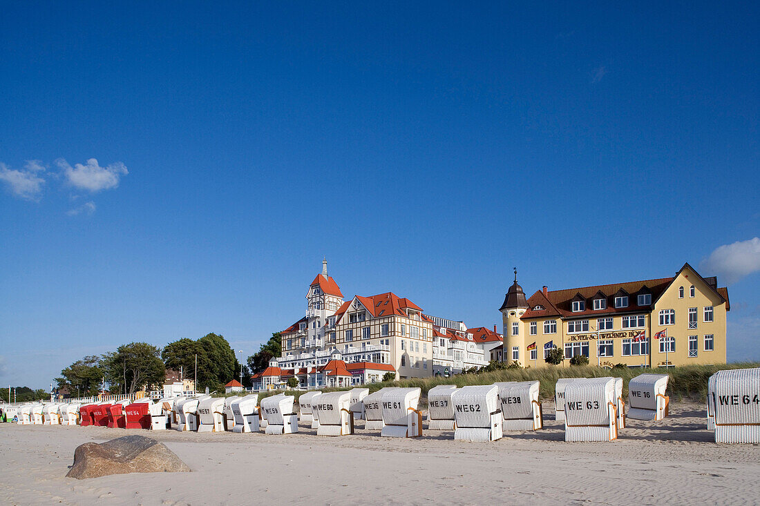 Strandkorb, Strandpromenade, Kühlungsborn, Ostsee, Mecklenburg-Vorpommern, Deutschland