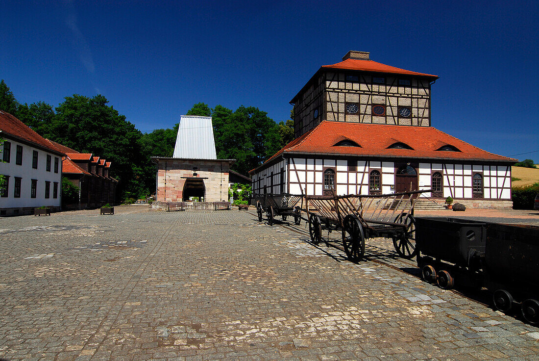 Technisches Museum Neue Hütte, Aussenansicht des Hochofens, Schmalkalden, Thüringen, Deutschland