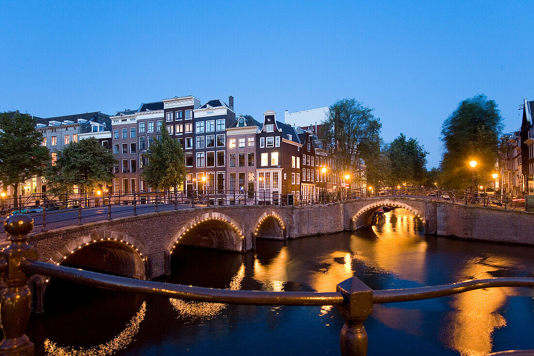 Canal Kaisersgracht and bidge at night, Amsterdam, Netherlands