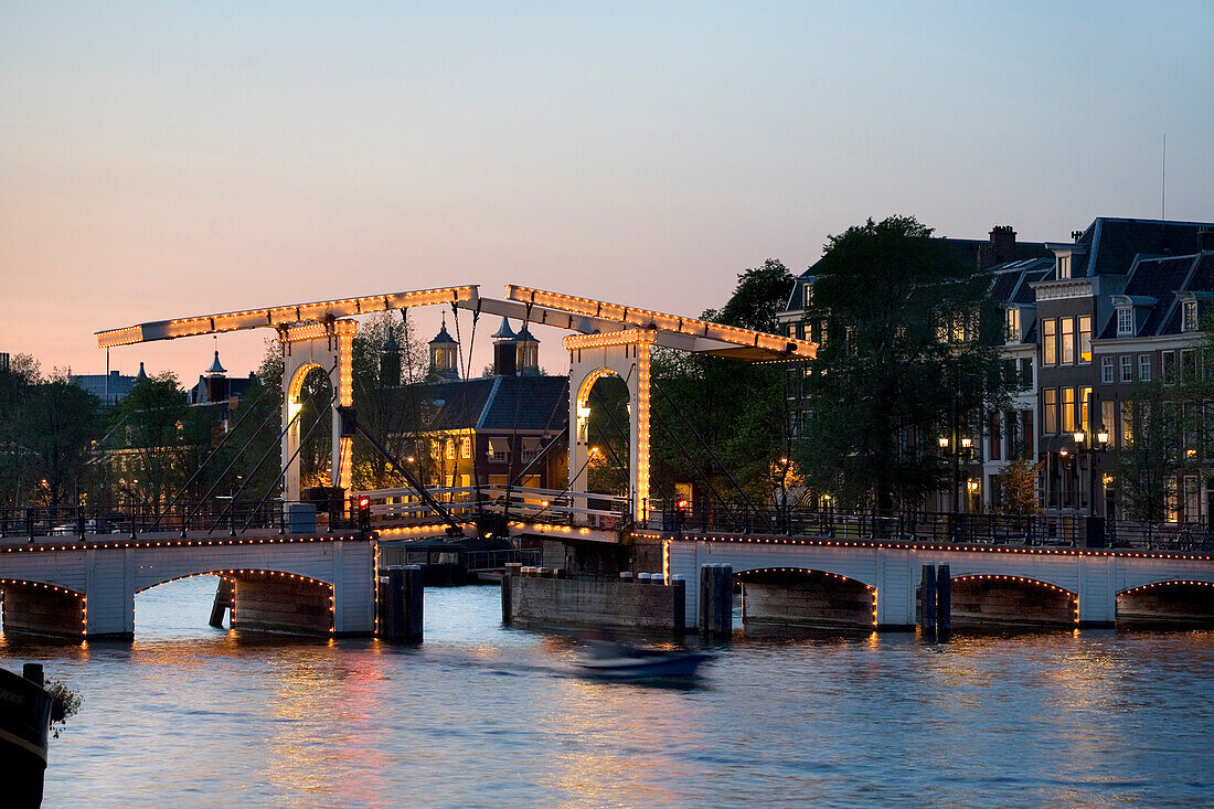 Magere Brug, Amstel, Amsterdam, Netherlands