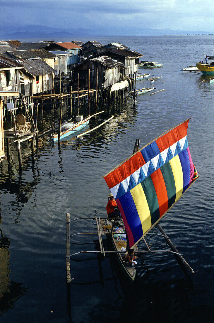Boot und Stelzenhäuser, Zamboanga, Mindanao, Philipinnen
