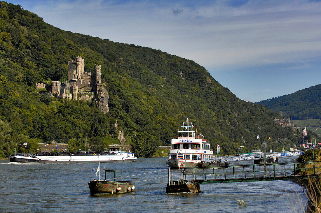 Castle Rheinstein and river Rhine at Assmannshausen, Rheingau, Hesse, Germany