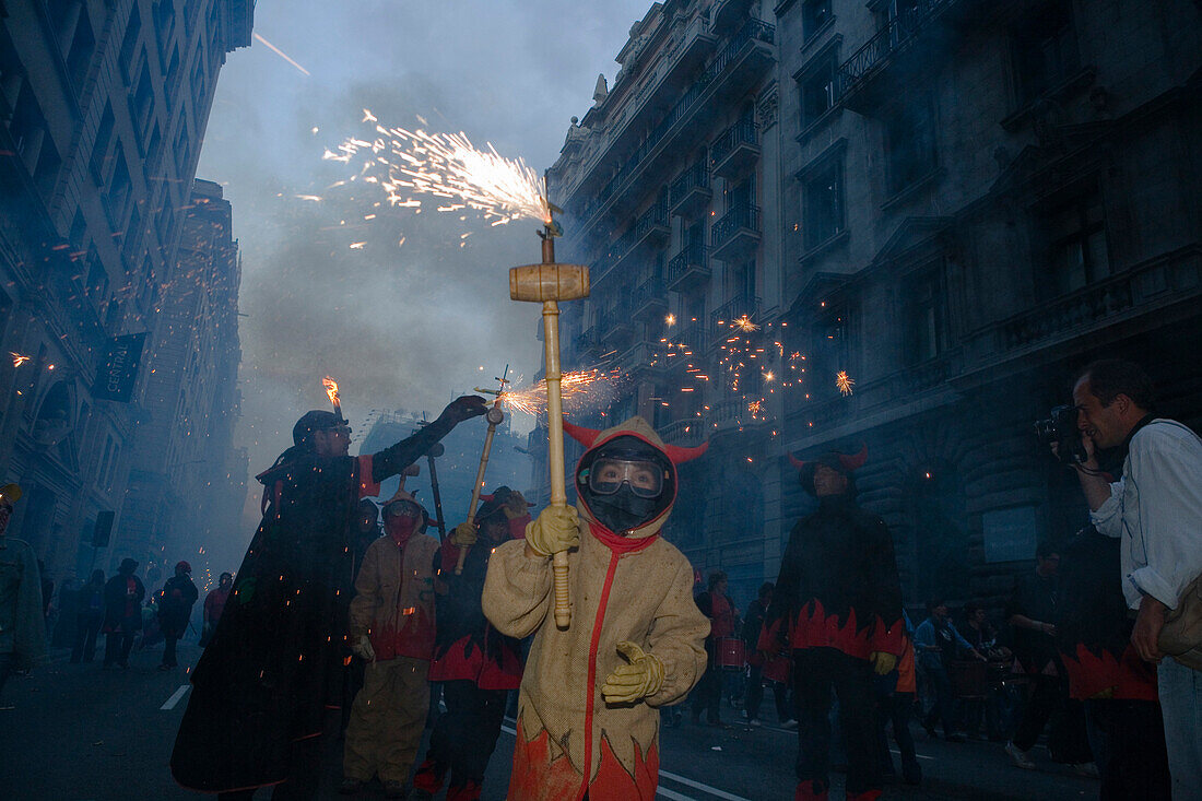 Correfoc, fireworks, Festa de la Merce, city festival, September, Barri Gotic, Ciutat Vella, Barcelona, Spain