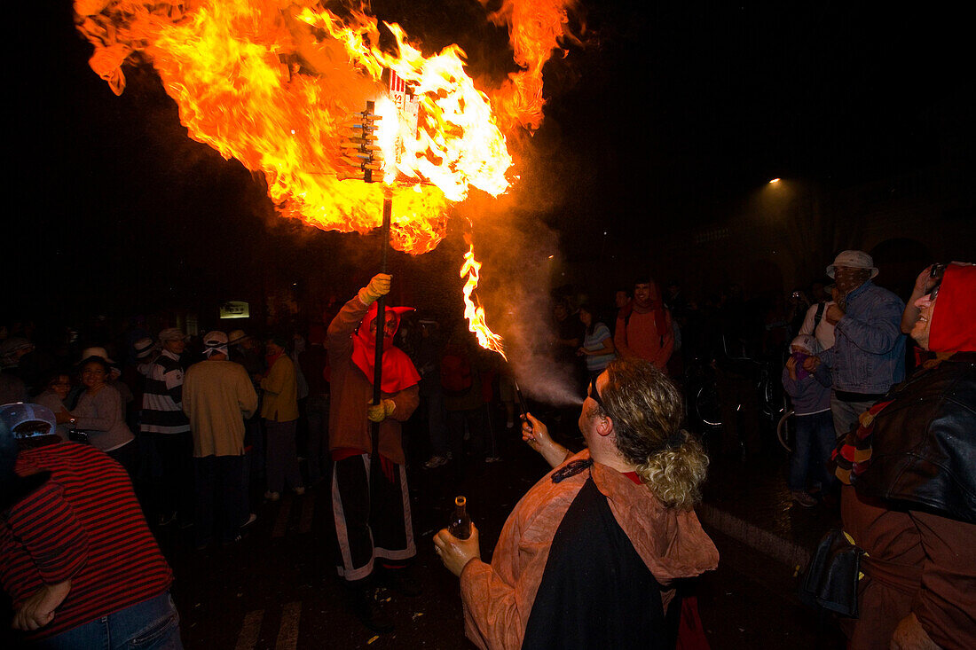 Correfoc, fireworks, Festa de la Merce, city festival, September, Barri Gotic, Ciutat Vella, Barcelona, Spain