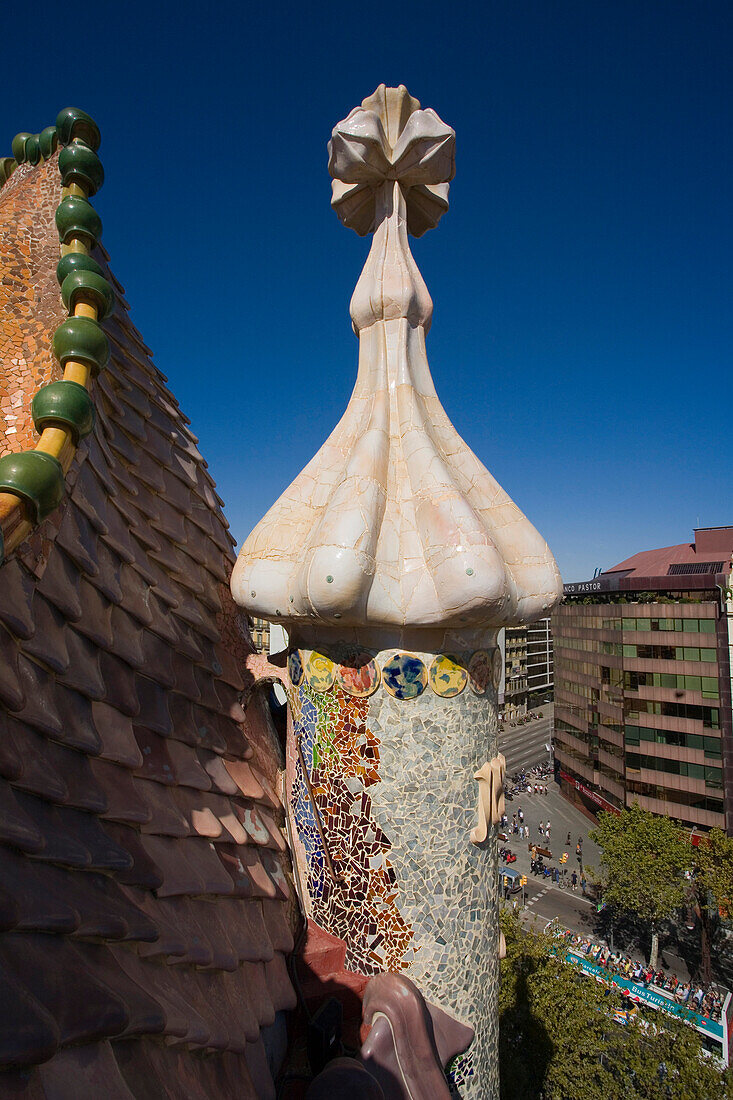 Casa Batllo, Modernisme, Antonio Gaudi, Passeig de Gracia, Eixample, Barcelona, Spain