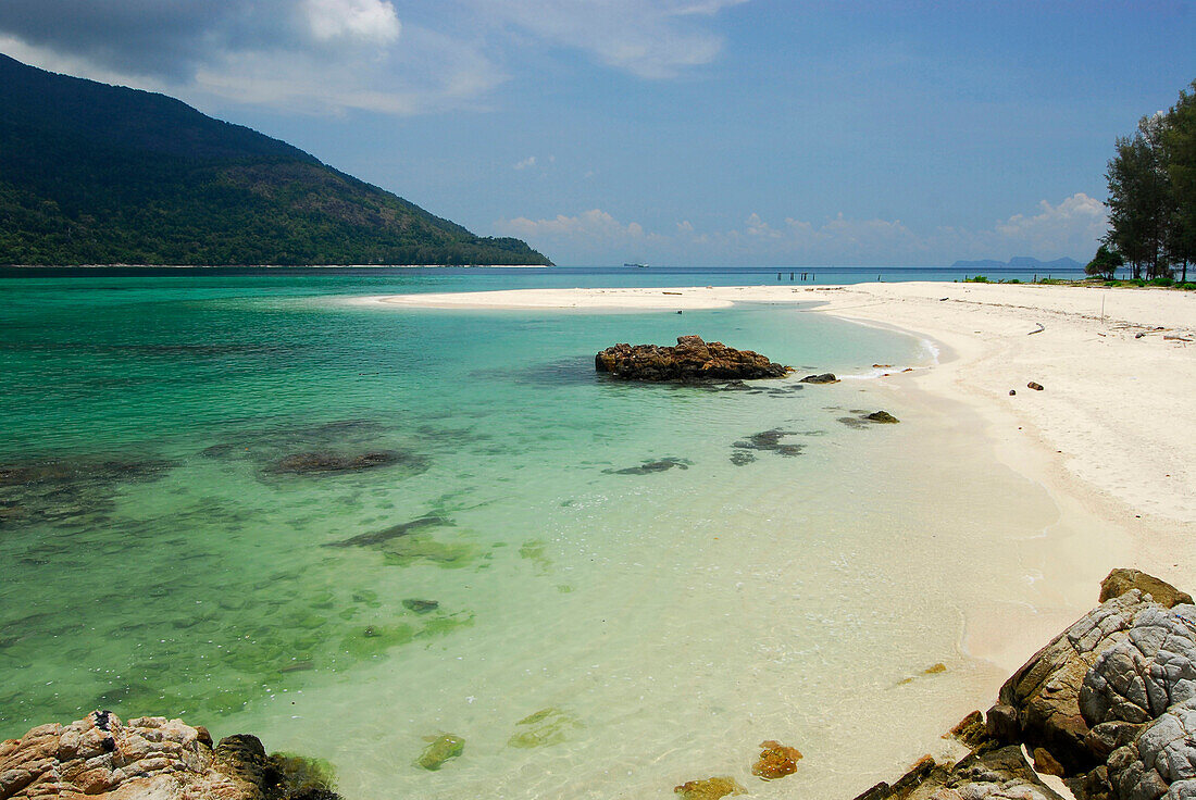 Sunlight Beach am Morgen vom Mountain Resort aus, Ko Lipe, Satun, Thailand