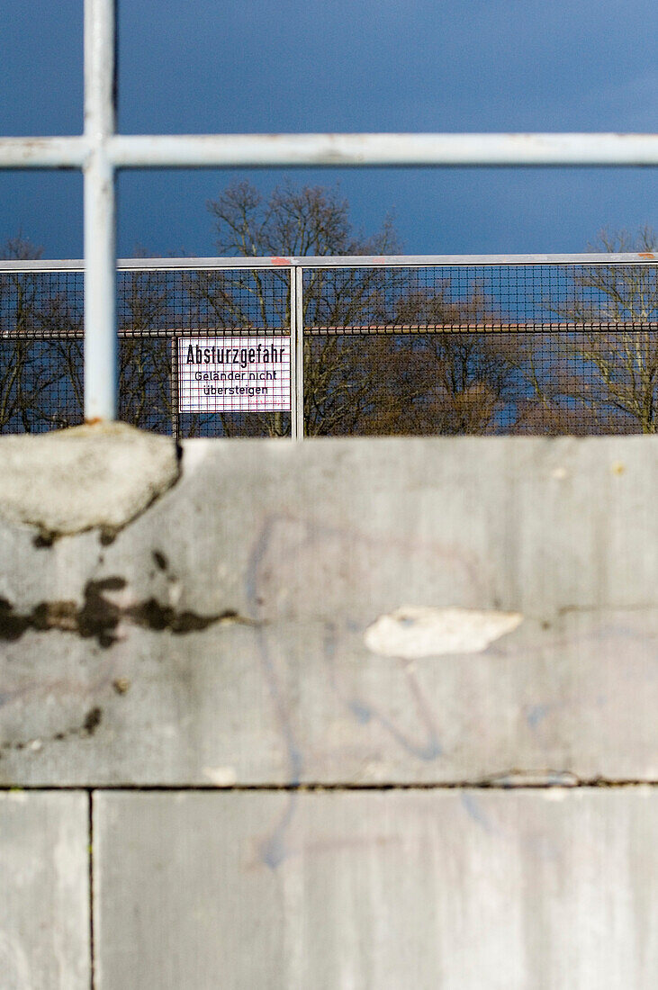 Reichsparteitagsgelände, Geländer mit Gitter, Nürnberg, Bayern, Deutschland