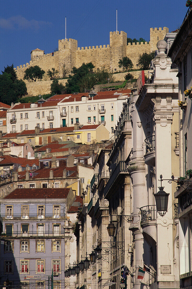 Blick zum Castelo de Sao Jorge, Rossio, Baixa, Lissabon, Portugal