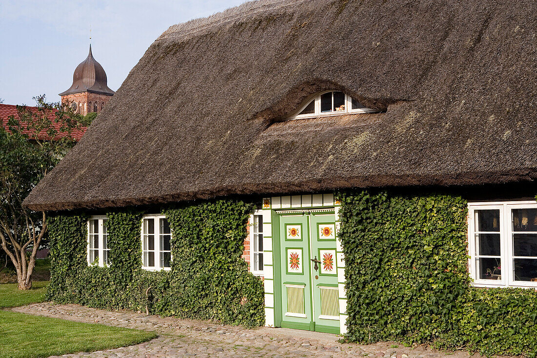 Typical Thatched Roof Cottage, Gingst, Rügen, Baltic Sea, Mecklenburg-Western Pomerania, Germany
