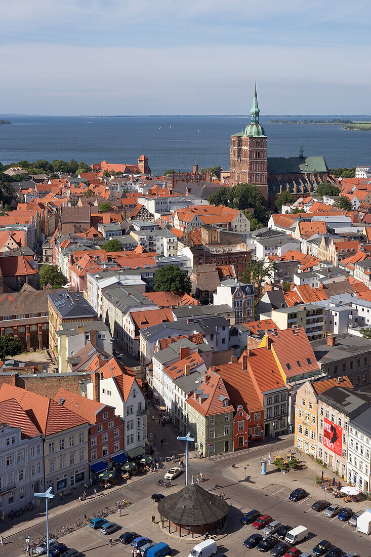 Blick von der Marienkirche, Stralsund, Ostsee, Mecklenburg-Vorpommern, Deutschland