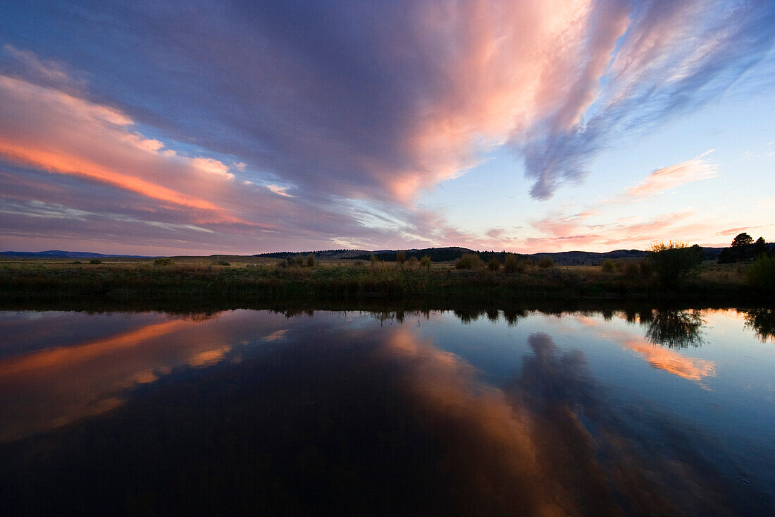 Lake in the evening, Oregon, USA