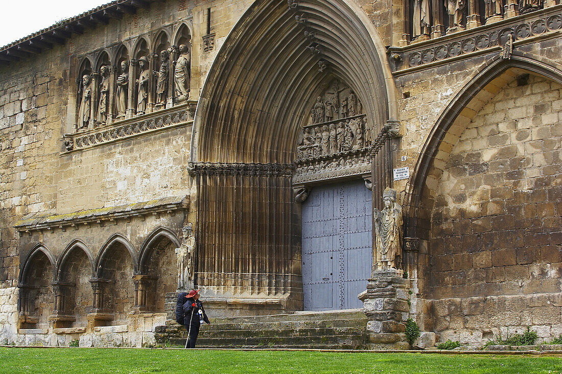 Church, Iglesia del Santo Sepulcro, with portal showing sculptures of the last supper, Estella, Navarra, Spain
