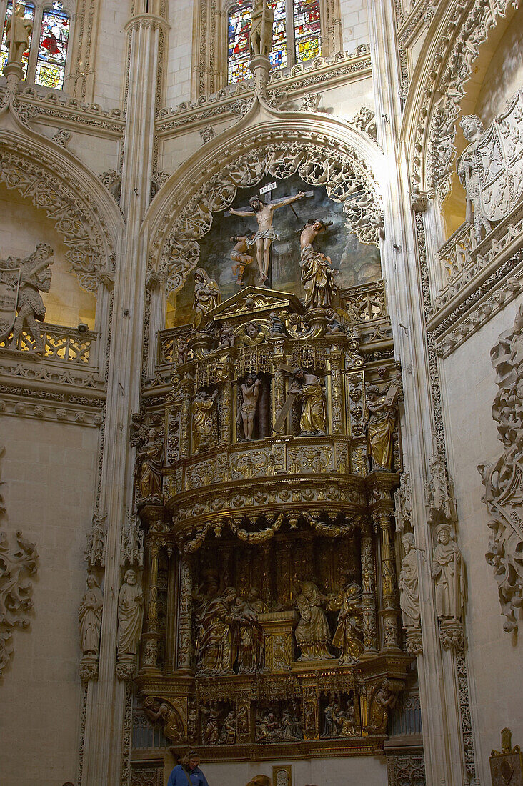 Inside view with chapel, Capilla del Condestable, for Pedro Fernandez de Velasco and his wife, in cathedral, Catedral Santa María, Burgos, Castilla Leon, Spain