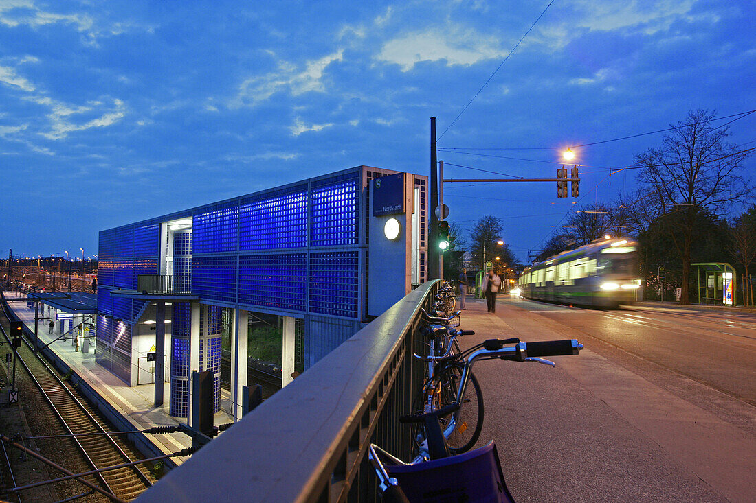 city railway station, Bahnhof Nordstadt, architect Hansjörg Göritz, Hanover, Lower Saxony, Germany