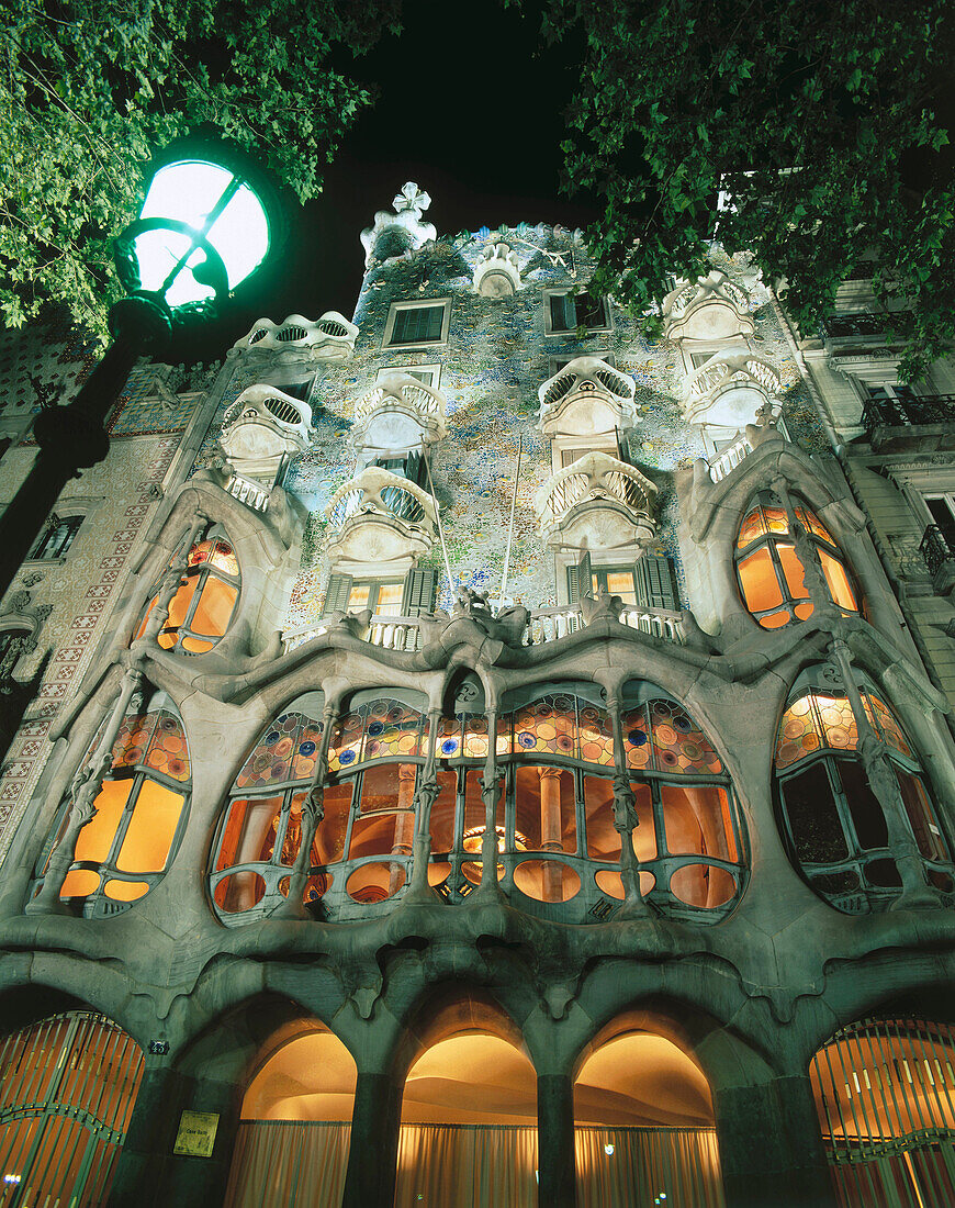 Batllo House (1904-1906), by Gaudi. Barcelona. Spain