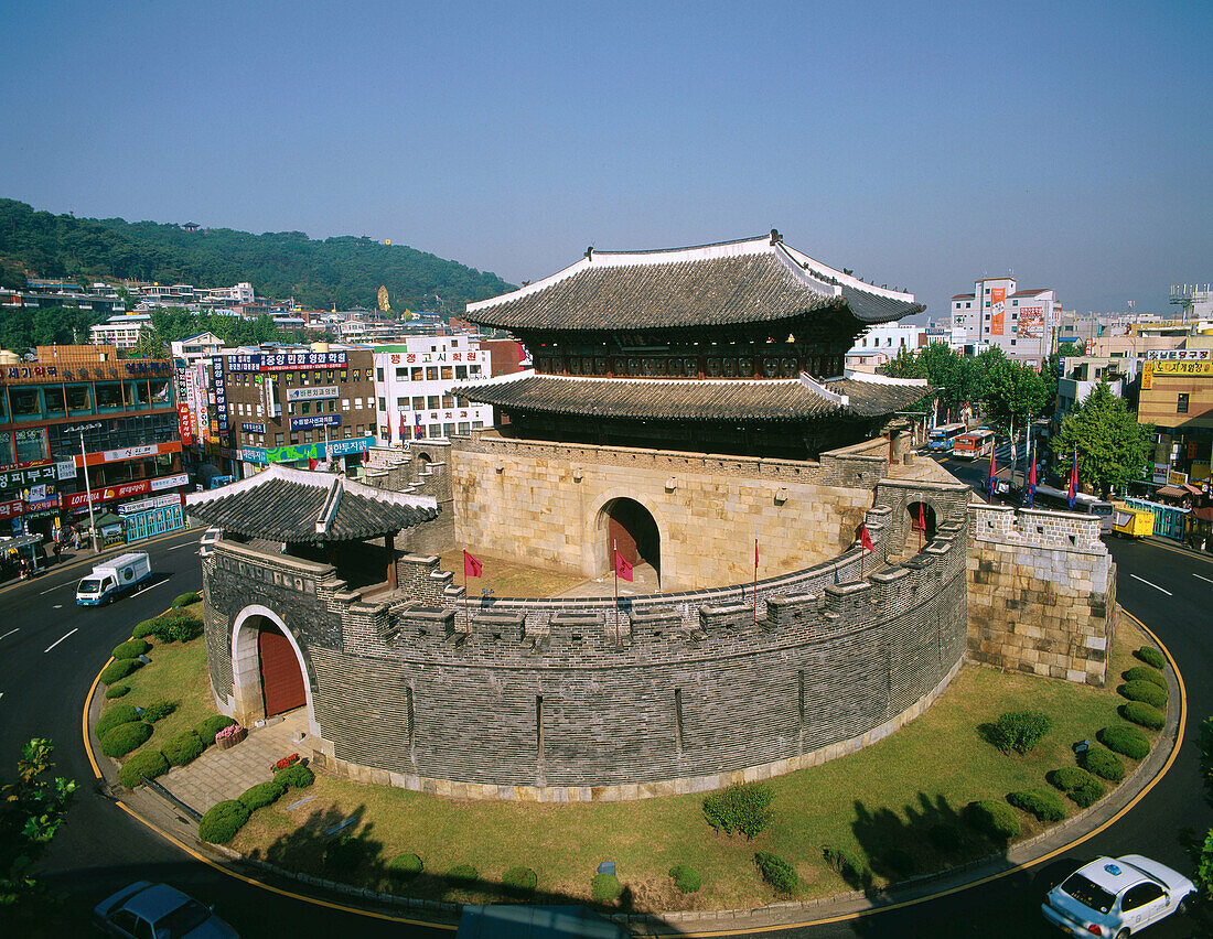 Paldalmun gate (South gate), part of the old Hwaseong fortress. Suwon. South Korea