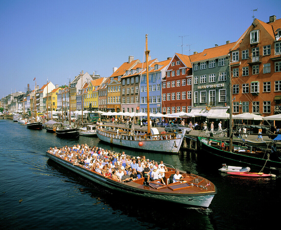 Nyhavn ( new port ) canal area. Copenhagen. Denmark