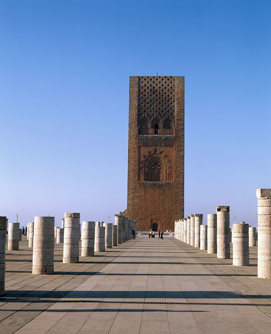 Tower of Hassan built 12th century and ruins of the mosque of Abu Yusuf Ya qub al Mansur -never completed-. Rabat. Morocco