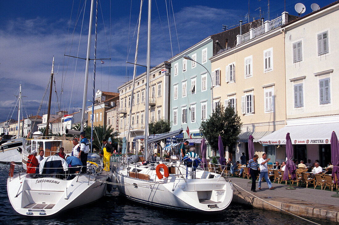 Sailboat in harbour, Mali Losinj, Losinj island, bay of Kvarner, Croatia