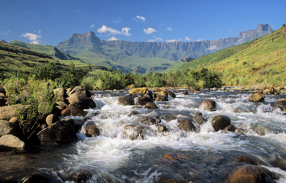 Royal Natal National Park, The Amphitheatre and Tugela River, KwaZulu-Natal, South Africa