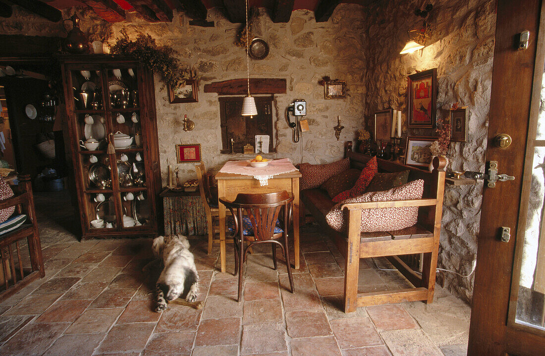 Rural tourism house La Abadía de Samitier (siglo XVI). Near Ainsa. Huesca province. Aragon. Pyrénées. Spain.