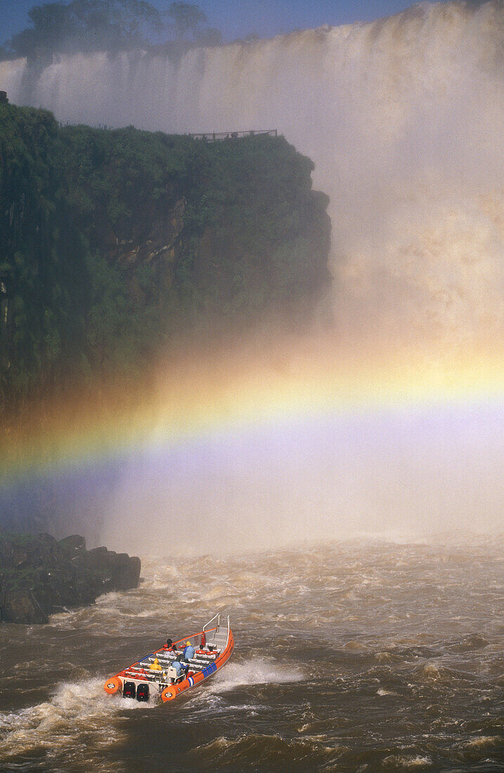 Tourist boat. San Martín waterfall. Iguazú waterfalls. Iguazú National Park. Argentina.