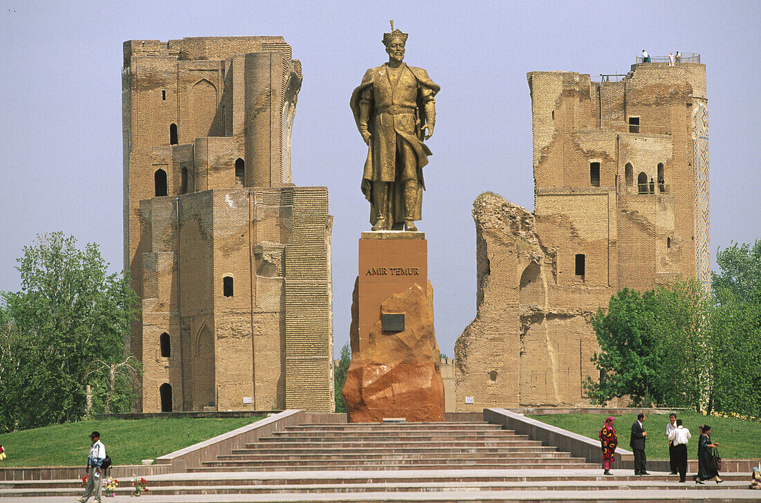 Statue of Amir Timur (Tamerlane), Turkic conqueror, and Ak-Saray Palace. Shakrisabz. Uzbekistan